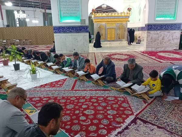 برگزاری محفل جزءخوانی قرآن کریم در امامزاده سید‌محمد(ع) کاشمر