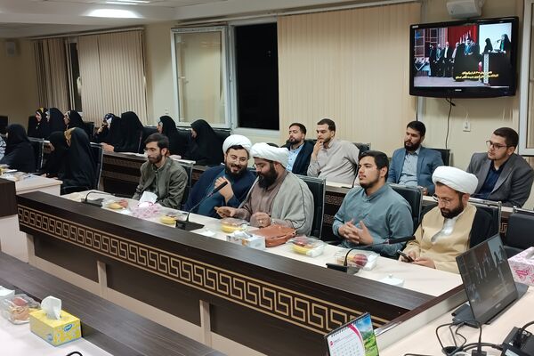 نشست رئیس انجمن اسلامی کل کشور با مسئولان انجمن‌های اسلامی استان کرمانشاه 
