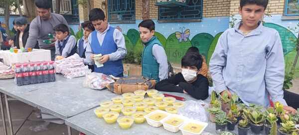 برپایی بازارچه در  دبستان امام جعفر صادق (ع) آشخانه