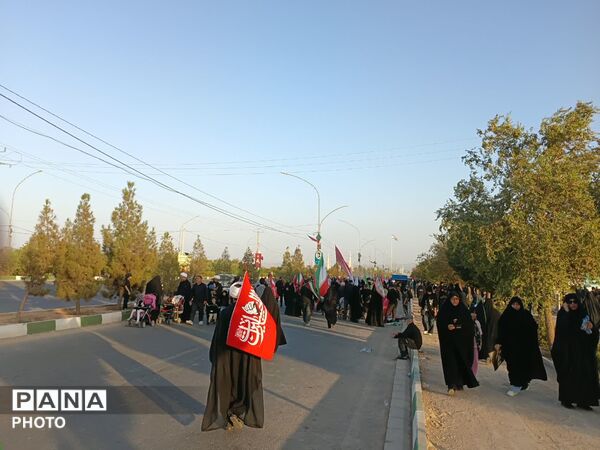 پیاده‌روی اربعینی عاشقان ظهور در بلوار پیامبر اعظم قم