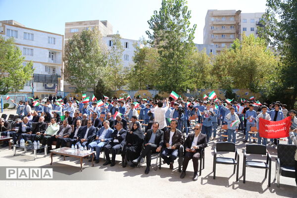 آیین استانی جشن جوانه ها در مدرسه میقات ناحیه یک اردبیل