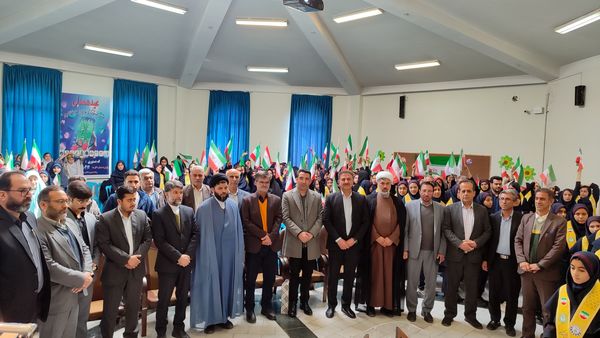 نواخته شدن زنگ نیکوکاری در دبیرستان مولوی شهرکرد 