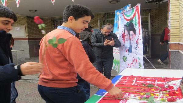 جشن انقلابی و جهاد تبیین در دبیرستان فرهنگ شهید پرکار مراغه