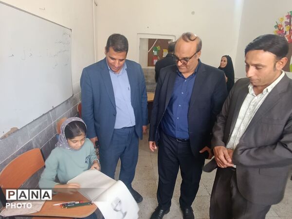 بازدید ناظر قطب شهید کاوه از کلاس‌های اوقات فراغت شهرستان سرخس