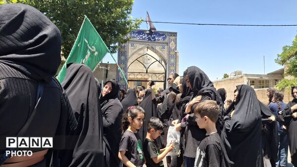 مراسم صبح عاشورای حسینی در مسجد جامع امیرالمؤمنین با حضور عزاداران حسینی 