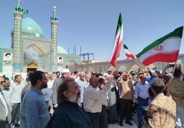 خروش جمعه خشم در کاشمر؛ راهپیمایی باشکوه از امامزاده سید حمزه (ع) تا گلزار شهدا