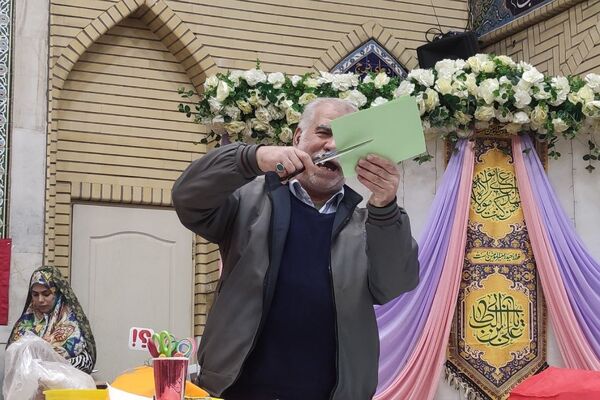 بازدید معاون پرورشی و تربیت بدنی ناحیه دو شهرری از مراسم اعتکاف دانش آموزی 