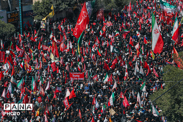 تشییع پیکر رهبر شهید انقلاب در مشهد مقدس-۴

