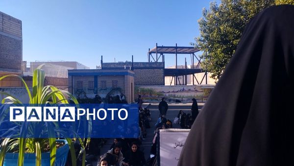 مراسم تکریم و تحلیف فرمانده واحد دبیرستان حضرت معصومه(س) خلیل آباد