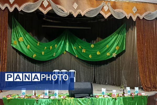 دبیرستان عترت ورامین، عطر مادر را در کانون هدایت پراکند