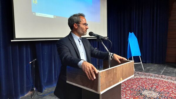 نشست صمیمانه اصحاب فرهنگ‌، هنر و رسانه شهرستان‌های اسلام آباد غرب و دالاهو 