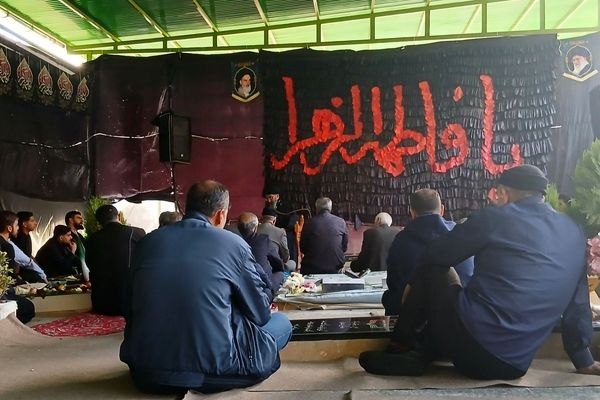 برگزاری آیین عزاداری ایام فاطمیه در گلزار شهدا 