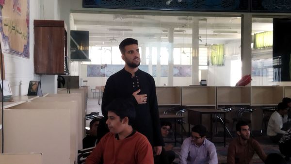 قرائت زیارت حضرت فاطمه (س) در دبیرستان شاهد ابوذر غفاری 