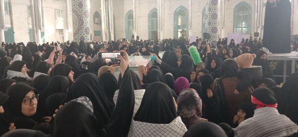 برگزاری اجتماع بزرگ حلقه صالحین در مصلی کرج 