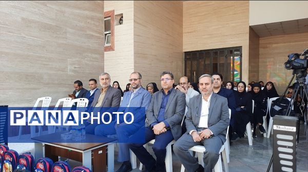 رزمایش توزیع ۵۵ هزار سبد تحصیلی در استان خراسان رضوی 