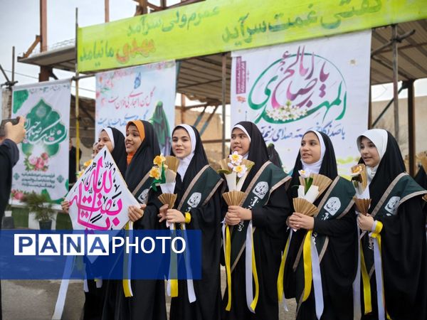 اجرای گروه سرود"هیئت دختران طوبی"در موکب های سطح شهرستان بام و صفی آباد 
