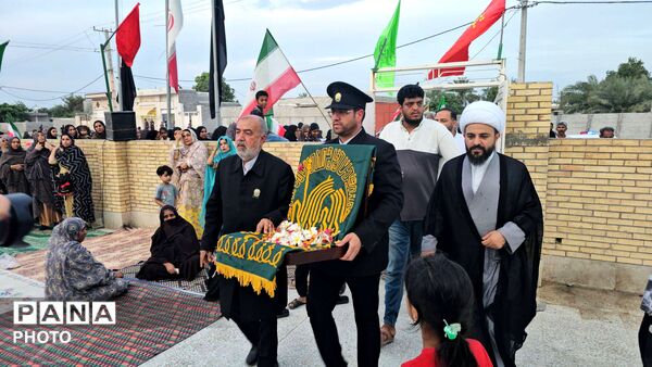 حضور کاروان پرچم آستان امام رضا(ع) در شهر شمیل بندرعباس