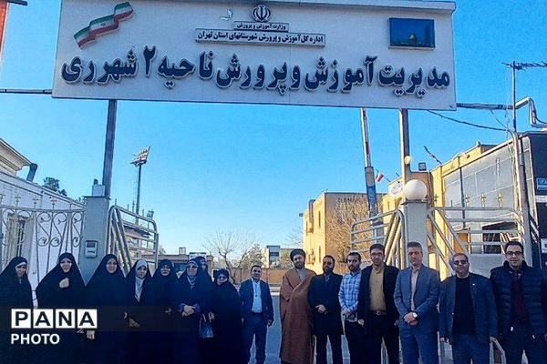 غبار روبی مزار شهیدان رجایی و باهنر با حضور وزیر آموزش و پرورش به مناسبت سالروز تاسیس امور تربیتی 