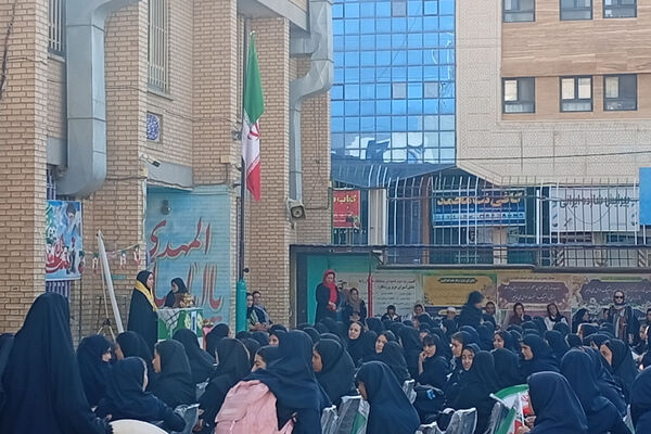 ایثار و شهادت ، تعلیم و تربیت 
