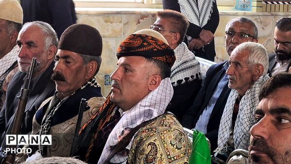 اربعین دو لاله سرخ در فارسان