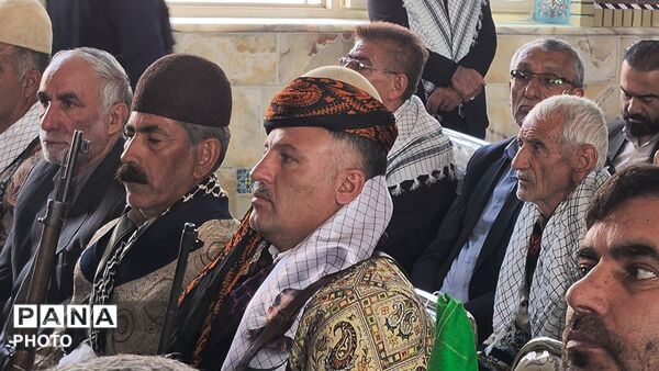 اربعین دو لاله سرخ در فارسان