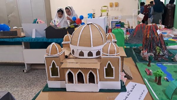 نمایشگاه جشنواره «نوین کاو» در پژوهش سرای دانش‌آموزی حاجی آباد