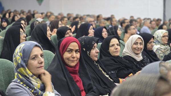همایش تجلیل از فرهنگیان بازنشسته ناحیه۴ اصفهان در اردوگاه شهید بهشتی اصفهان
