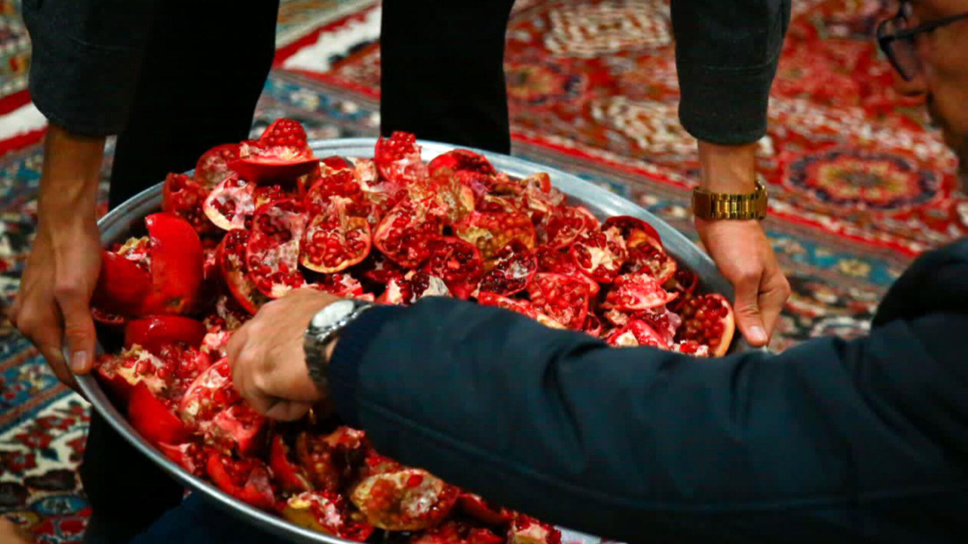 جشن خانوادگی یلدا در مسجد المنتظر