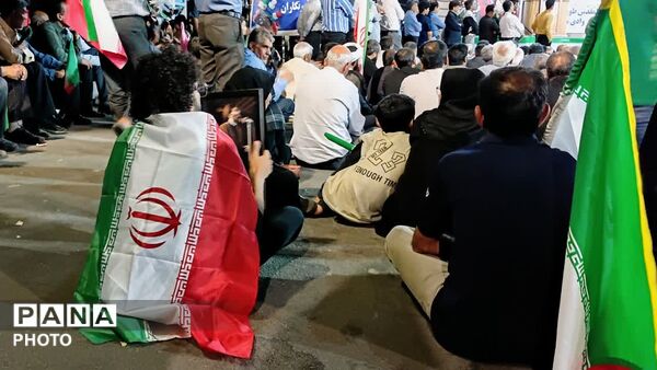 تجمع مردمی «دفاع از ایران‌جان» در جیرفت