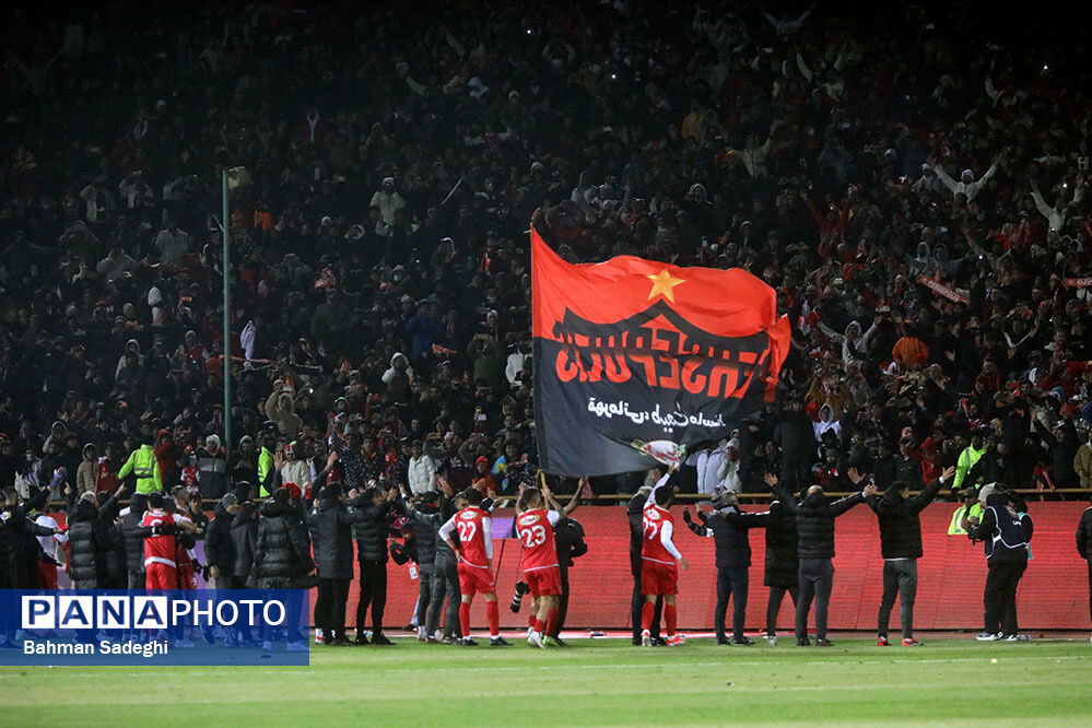 نیمکت پرسپولیس، جای جمع کردن رزومه نیست/ مربیان و بازیکنان به نام پرسپولیس تعصب داشته باشند