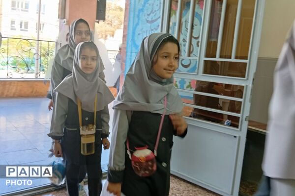 جشن همدلی و همیاری در دبستان شهید رجبی