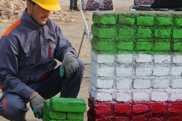 خشتِ بنای مدرسه ۱۸ کلاسه در شهرری گذاشته شد