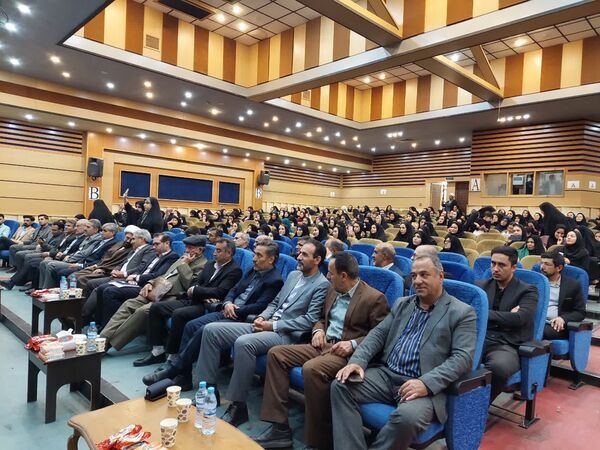 از فرهنگیان شاخص خرمدره تقدیر شد