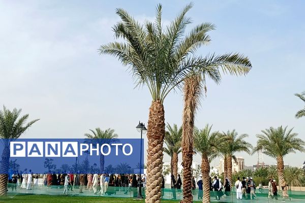 حضور دانش‌آموزان در مکه مکرمه 