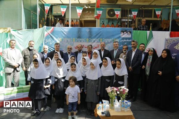 خشت‌گذاری دبستان نوید تهران