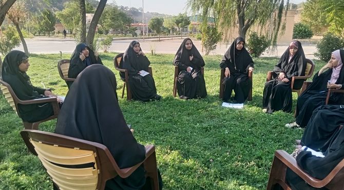 تحلیل جنگ دوازده‌ روزه در میزگرد دانش‌آموزی دختران بسیجی