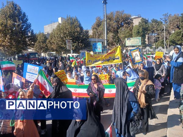 راهپیمایی ۱۳آبان در نیشابور 