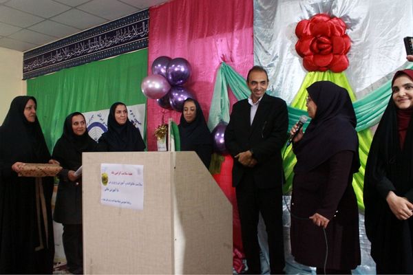 برگزاری مراسم هفته سلامت در مدرسه شهید کلانتری بهارستان‌دو