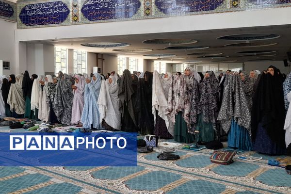 اقتدار مردم شهرستان لردگان در نماز جمعه