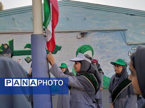 به صدا درآمدن زنگ مهر در مدرسه شایستگان منطقه ۱۶