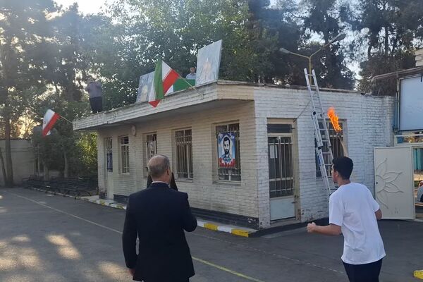 افتتاحیه المپیاد ورزشی درون مدرسه ای در دبیرستان سروش شاهد منطقه ۱۶