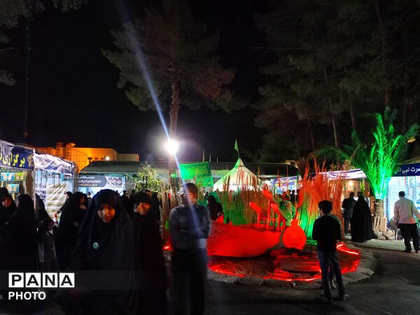 نمایشگاه دست آورد های انقلاب در کاشمر