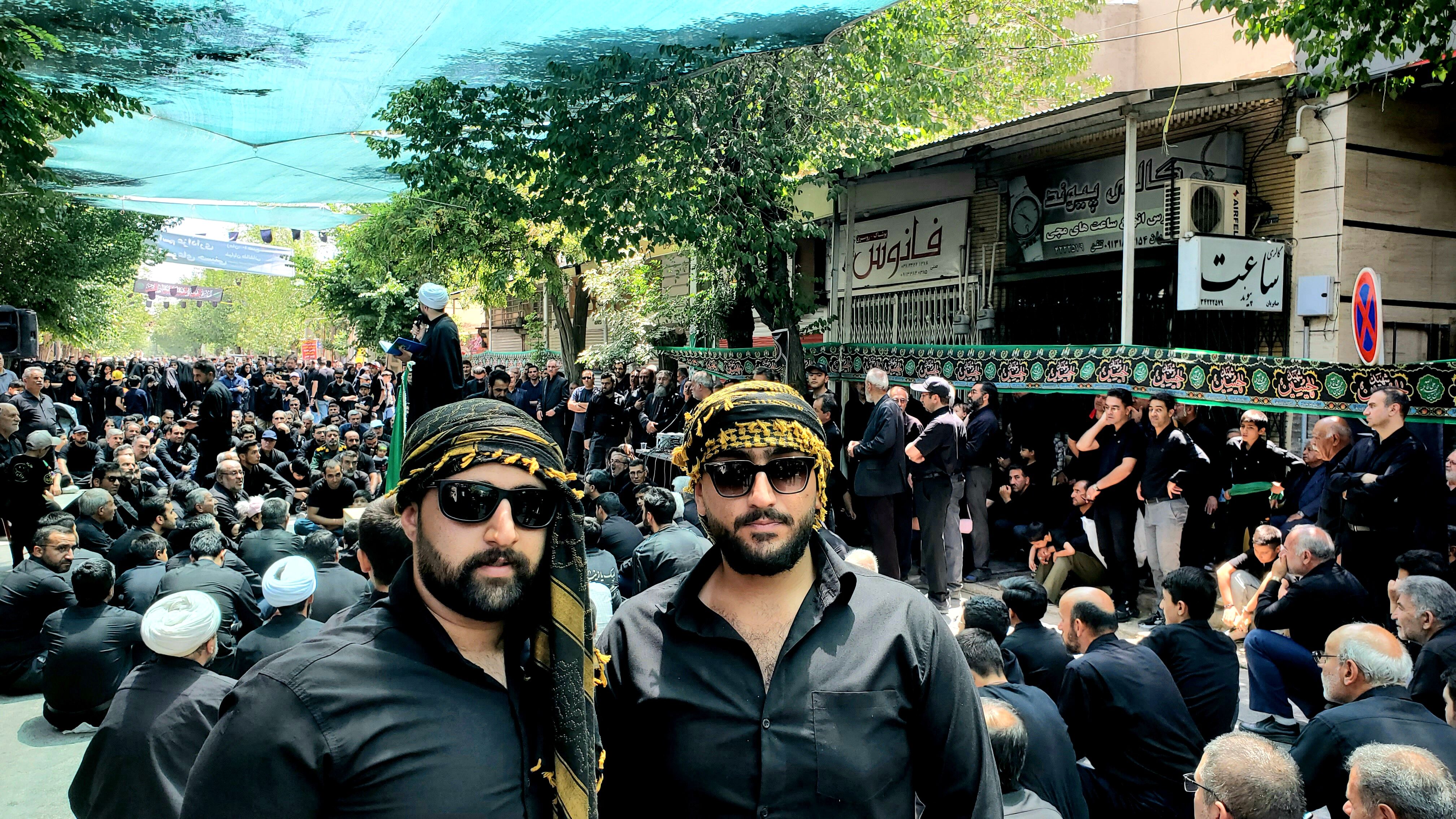 حضور قشر نوجوان و جوان در عزاداری تاسوعای حسینی
