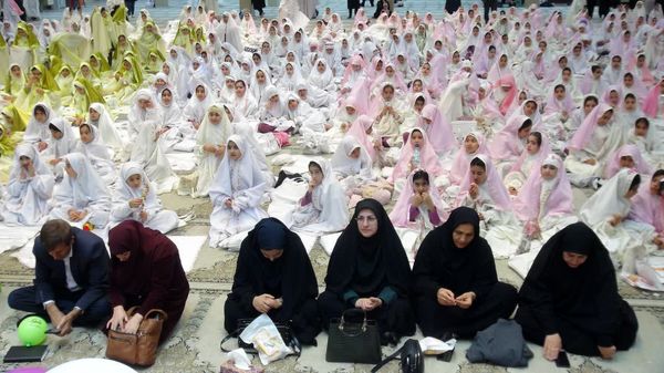 جشن تکلیف دانش‌آموزان دختر شهرستان بویراحمد