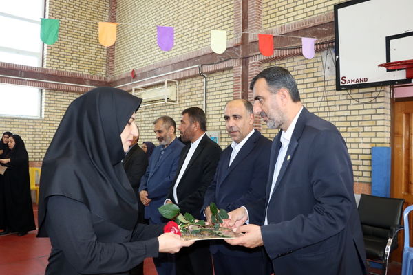 زنگ سپاس معلم در دبستان معینی بوشهر