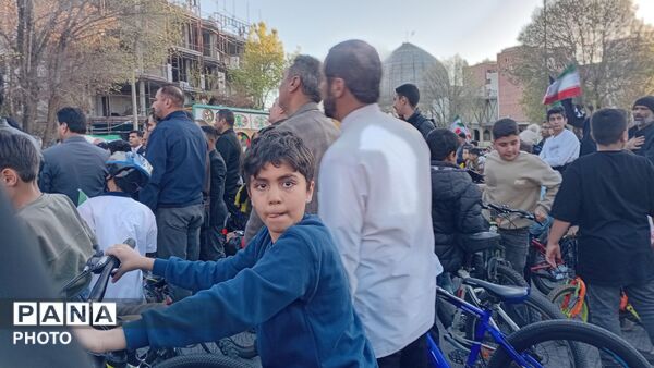رزمایش دوچرخه سواری در شهرکرد