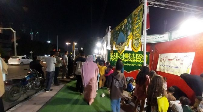 جشن نیمه‌شعبان و اجرای آیین «حق لیلی» در بولوار شهید چمران بندرعباس