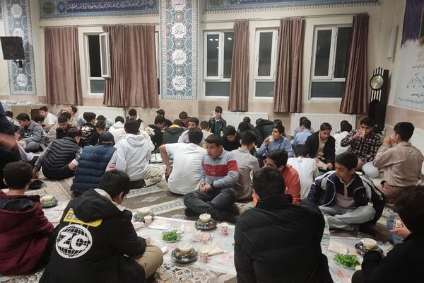 جشن تکلیف پسران دهه هشتادی