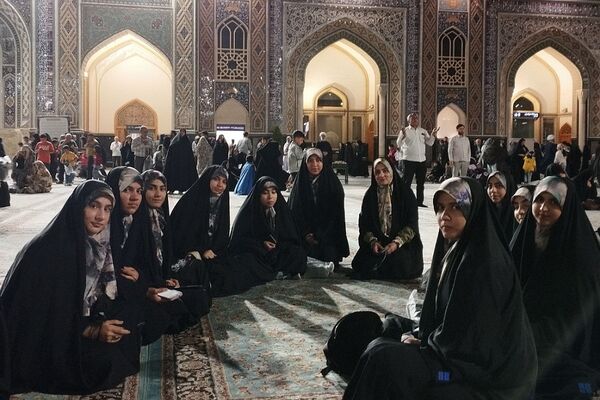 حضور دانش‌آموزان بسیجی شهرستان قرچک در اردوی آموزشی مشهد مقدس 
