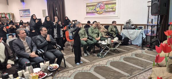 یادواره شهدای مدافع حرم در دبستان شاهد آقامصطفی خمینی کاشمر